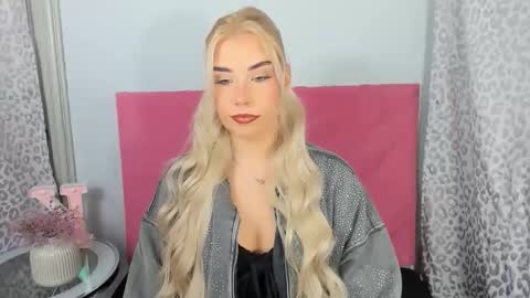 KristyFlowers online show from January 13, 3:49 pm