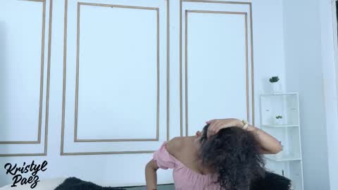 Cristina online show from December 16, 8:26 pm