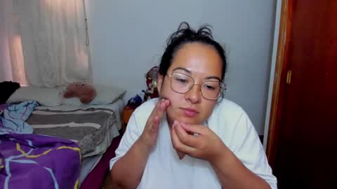 Snapshot of kroline_20 chatting on December 31, 5:51 pm Kroline online show from December 31, 5:51 pm