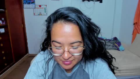 Snapshot of kroline_20 chatting on January 16, 3:02 am Kroline online show from January 16, 3:02 am