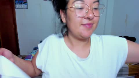 Snapshot of kroline_20 chatting on January 29, 1:58 am Kroline online show from January 29, 1:58 am