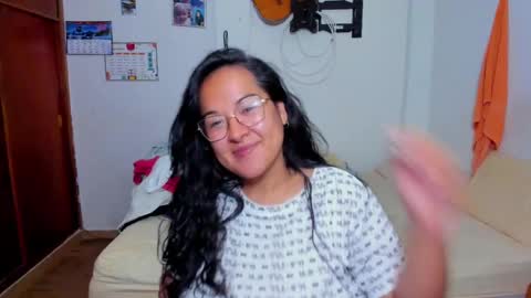 Snapshot of kroline_20 chatting on January 10, 2:35 am Kroline online show from January 10, 2:35 am