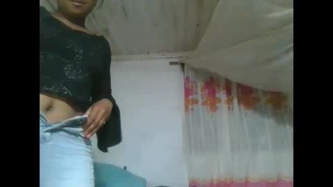 KrystalXShine online show from January 6, 12:31 pm