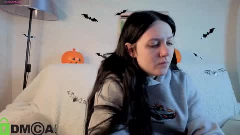 Kvetachka Thu-Sun 0900am-1500pmGTM2 online show from October 26, 1:45 am