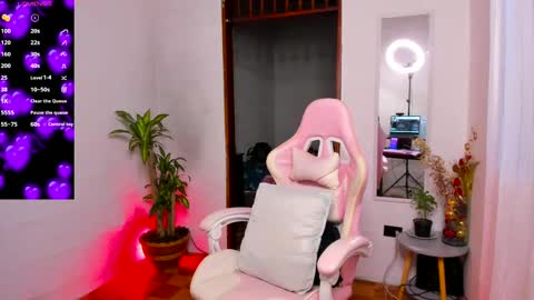 Snapshot of kya_miller_ chatting on February 14, 10:36 pm kya_miller_ online show from February 14, 10:36 pm