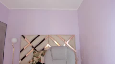 Kylie Reyes  online show from March 30, 7:02 pm