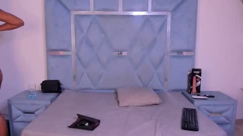 kym online show from March 25, 1:14 pm