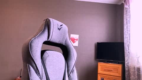 Kary online show from April 18, 12:40 pm