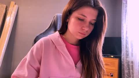 Kary online show from April 14, 1:44 pm