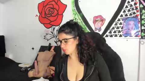 call me kim  online show from December 2, 1:07 am