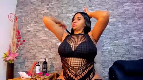 Snapshot of la_indiia chatting on February 22, 12:19 pm la_indiia online show from February 22, 12:19 pm