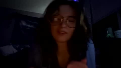 lacedinsin online show from May 7, 4:39 am