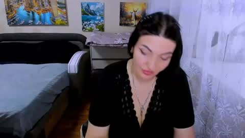lady_boom_ online show from July 17, 5:16 pm