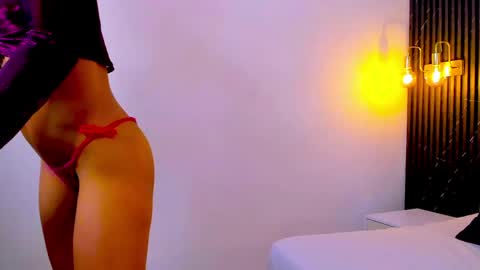 Lady  online show from April 19, 6:10 pm