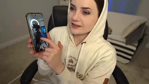 Anna online show from November 6, 1:11 am