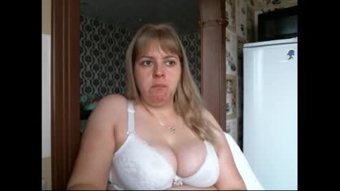 lady cute cat29 online show from October 1, 2:27 am