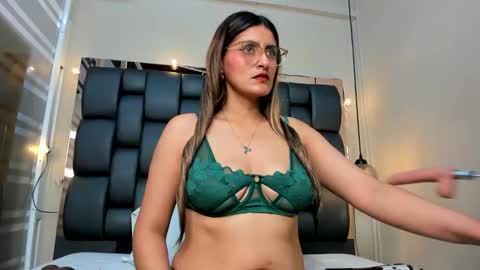 LADY  online show from November 8, 3:00 am