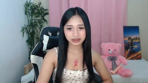 Your ultimate bbgirl sweety online show from December 13, 6:27 pm