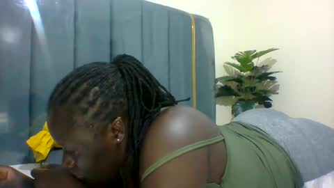 lindah32 online show from February 15, 6:23 pm