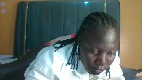 lindah32 online show from September 29, 3:00 am