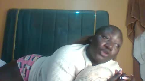 lindah32 online show from September 16, 11:02 pm