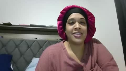 Snapshot of ladycinnabon chatting on February 19, 6:00 am Stephanie online show from February 19, 6:00 am