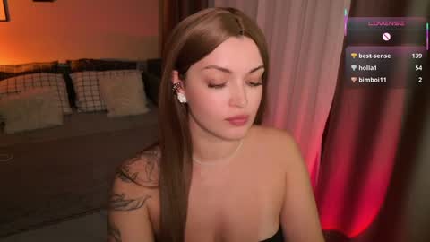 ladylancaster online show from April 18, 7:07 pm