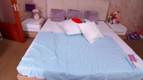 ladymariahx online show from February 8, 9:07 pm