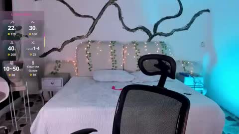 Lady  online show from September 23, 6:00 am