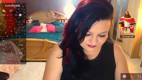 Snapshot of lagerthaa1 chatting on February 6, 9:17 pm Arielle online show from February 6, 9:17 pm