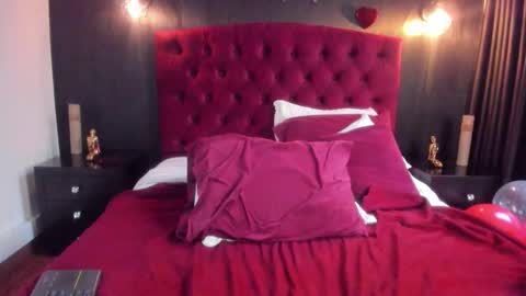 Laia  online show from March 12, 12:30 pm