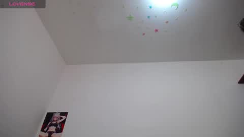 Leila Laly online show from February 7, 2:47 pm