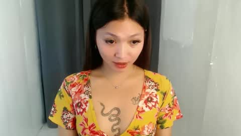 lala_lany online show from April 12, 6:49 am