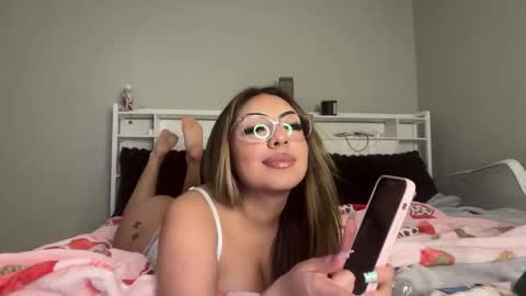 lalaxxo online show from February 10, 4:15 am