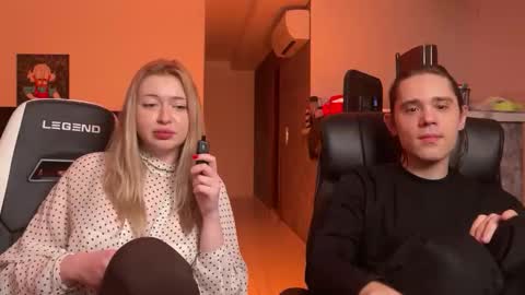 lale_doll online show from March 12, 7:05 pm