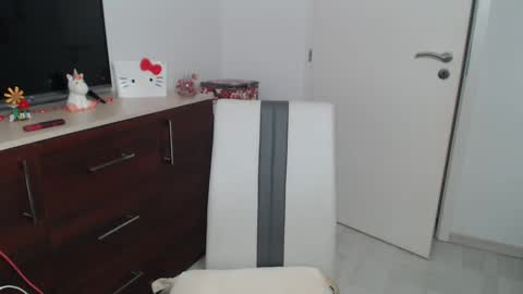 LaMadrina006 online show from January 18, 12:04 pm