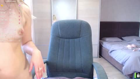 Snapshot of lana__nova chatting on January 16, 6:14 am Lana online show from January 16, 6:14 am