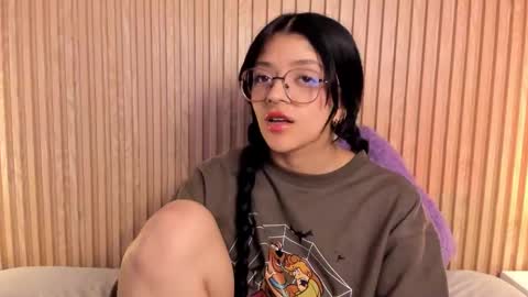 ... .          . ... online show from September 10, 2:06 pm