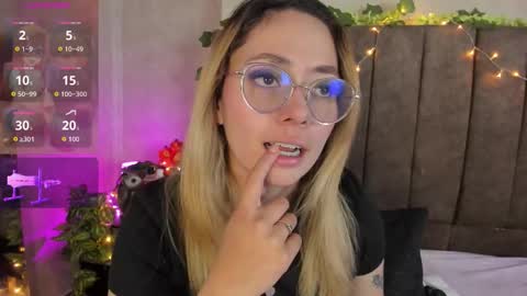 Lana online show from March 3, 7:25 am