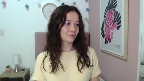 Lanna online show from January 5, 5:27 pm