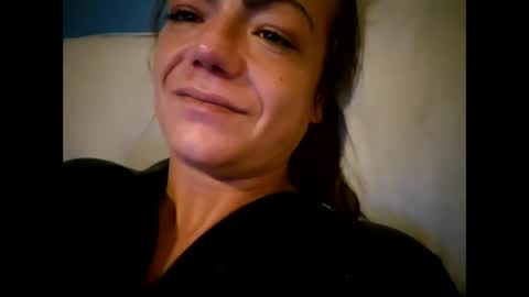 Snapshot of laraa333 chatting on October 21, 1:20 am Little online show from October 21, 1:20 am