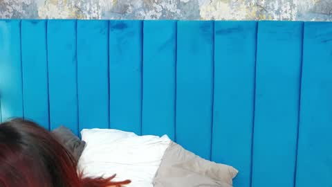 Lara Hartt  online show from March 27, 8:26 am