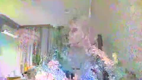 laramrs online show from November 28, 6:22 pm