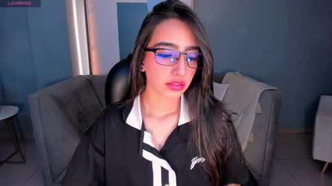 Larisa Smirnov online show from October 29, 4:39 am