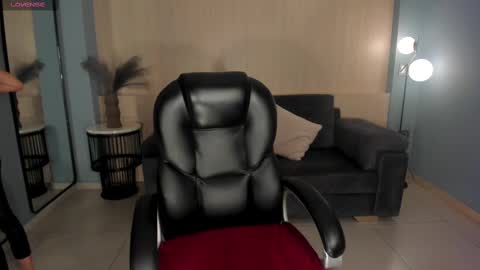 Larisa Smirnov online show from September 17, 4:32 am