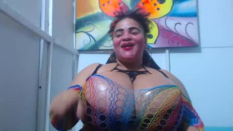 latina_bigboos12 online show from May 14, 10:04 pm