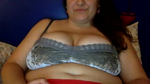latinagoddess_isa online show from June 17, 2:24 am