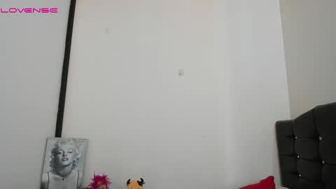 Luna  online show from March 14, 2:29 pm