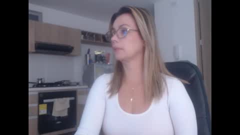 latinpaprika online show from March 10, 11:45 am