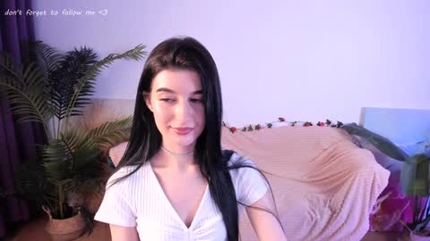 Laura online show from February 5, 8:25 pm